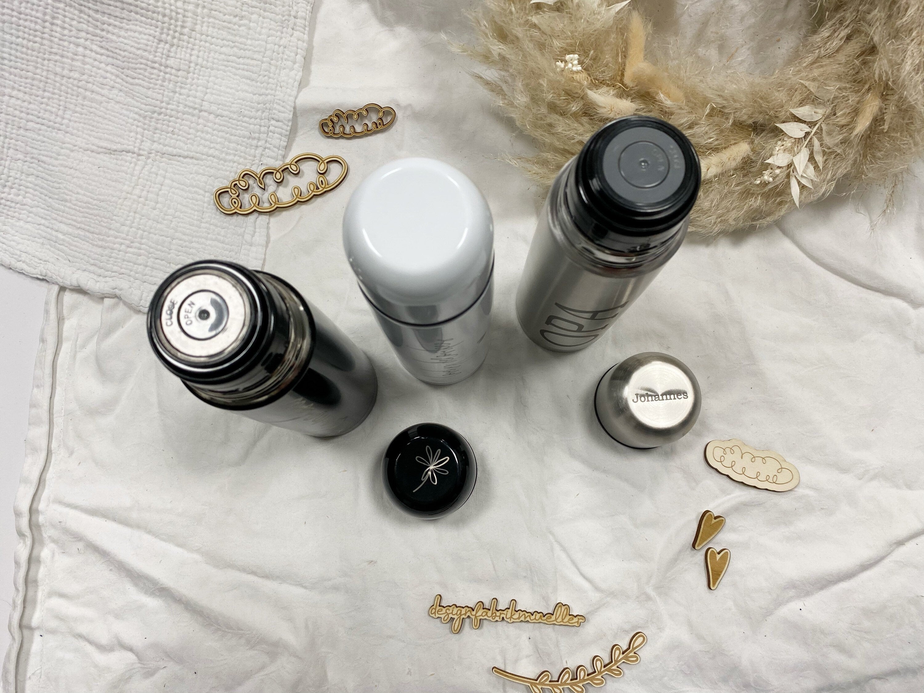 Isolierflasche Thermoskanne Thermosflasche Edelstahl Trinkflasche - Personalisiert - weiß schwarz silber